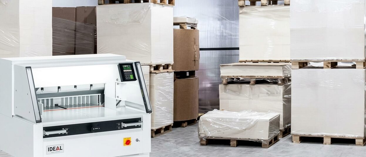 เครื่องตัดกระดาษไฟฟ้า IDEAL 5260 เครื่องตัดกระดาษอัตโนมัติ 520 มม. สำหรับโรงพิมพ์และงานตัดกระดาษมืออาชีพ